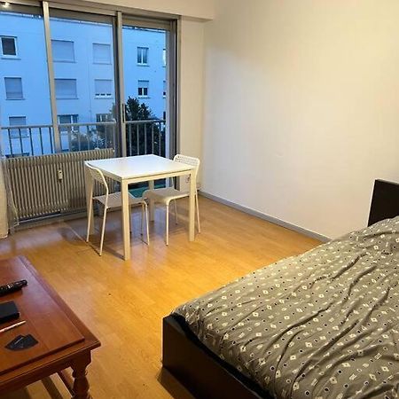 Апартаменты Studio A 2 Minutes De La Gare Мюлуз Экстерьер фото