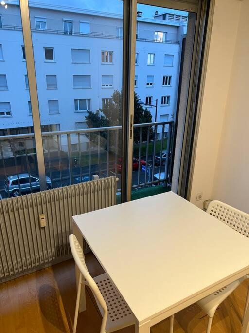 Апартаменты Studio A 2 Minutes De La Gare Мюлуз Экстерьер фото